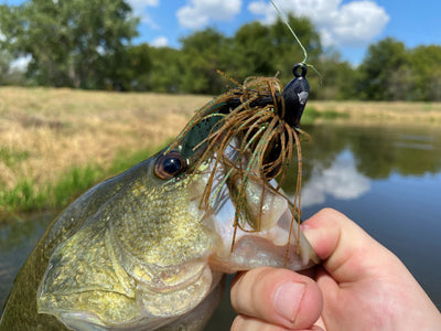 Flippin’ Jigs from a Kayak: How to Jig for Bass